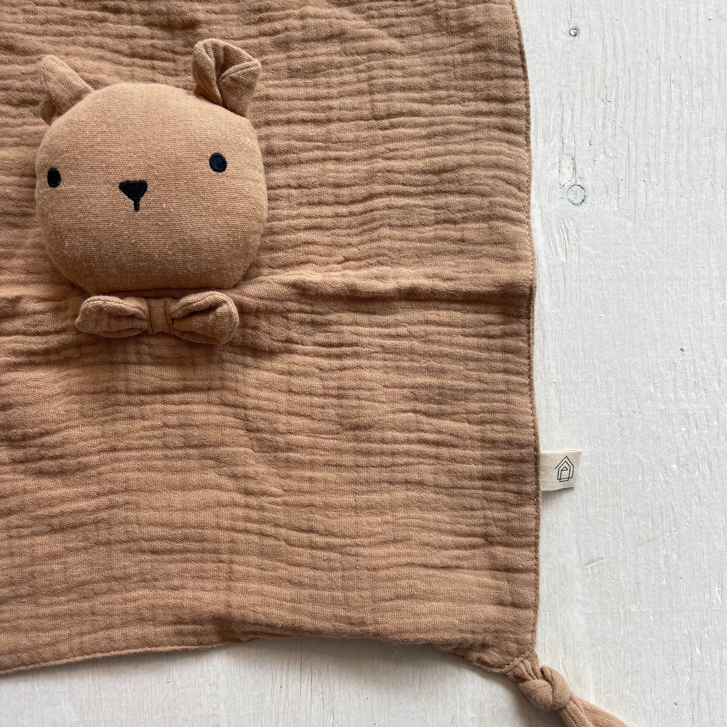 Doudou en mousseline Ours, par Coco village