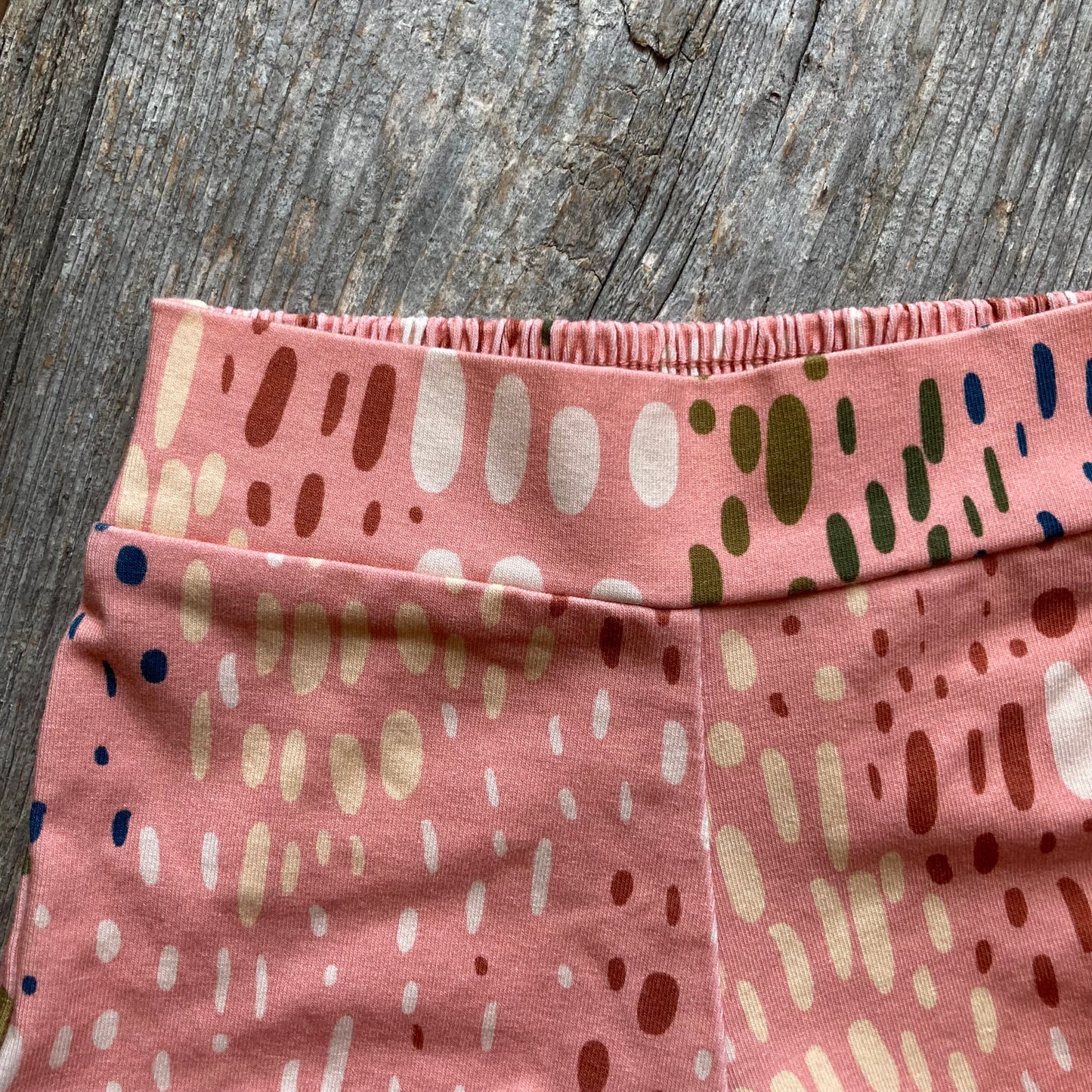 Shorts 6-12M, par Little & Lively