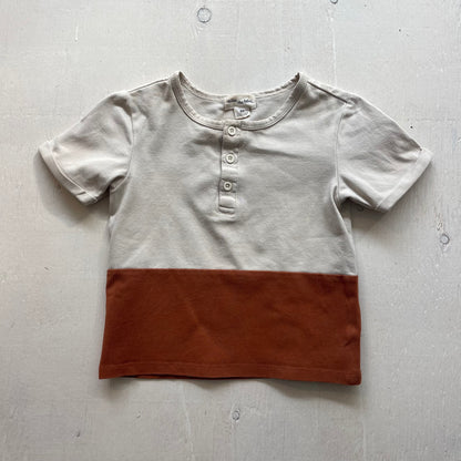 Haut Henley 9M, par Miles the Label