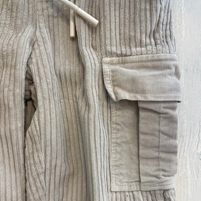 Pantalons 3T, par Cozmo