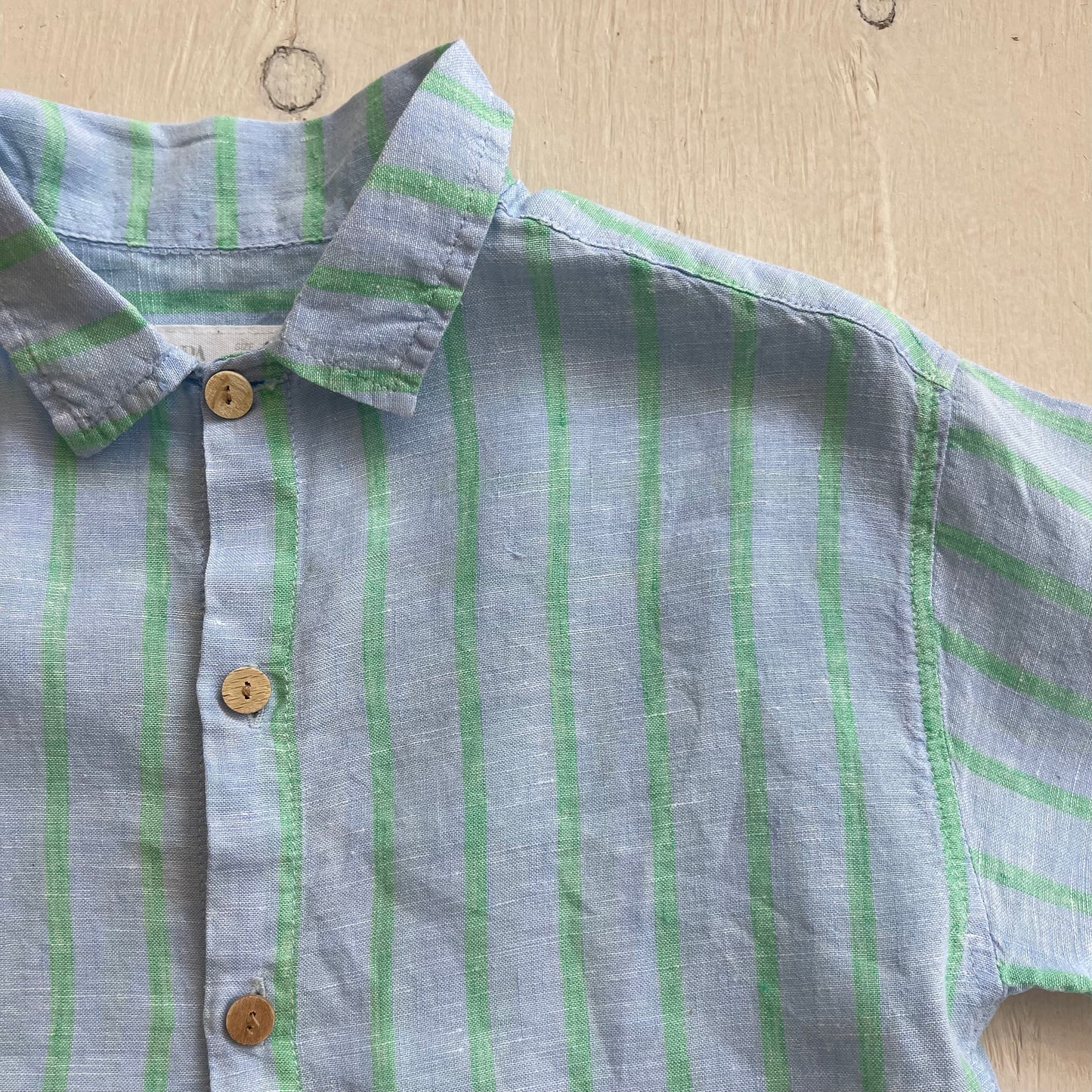 Chemise en lin 4-5Y, par Zara