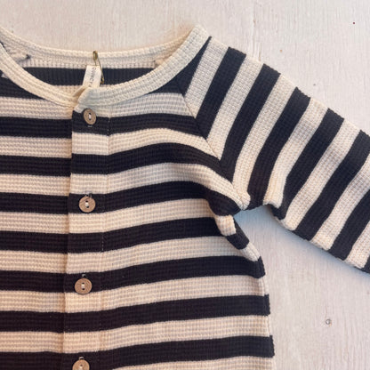 Combinaison gaufrée 3-6M, par Quincy Mae