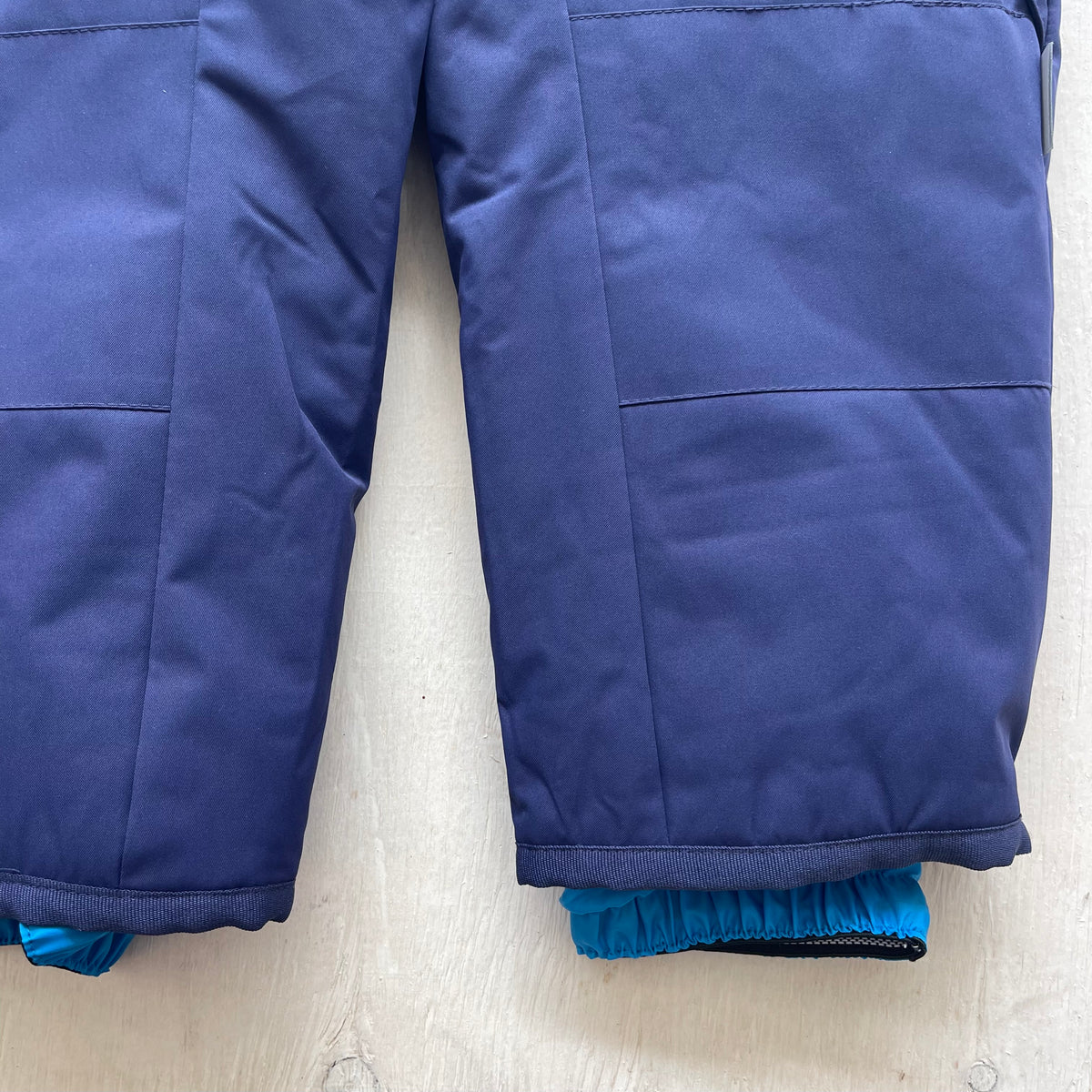 Habit d'hiver 2T, par Hatley