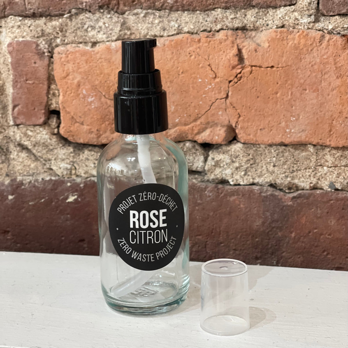 Bouteille en verre avec pompe