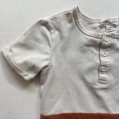 Haut Henley 9M, par Miles the Label