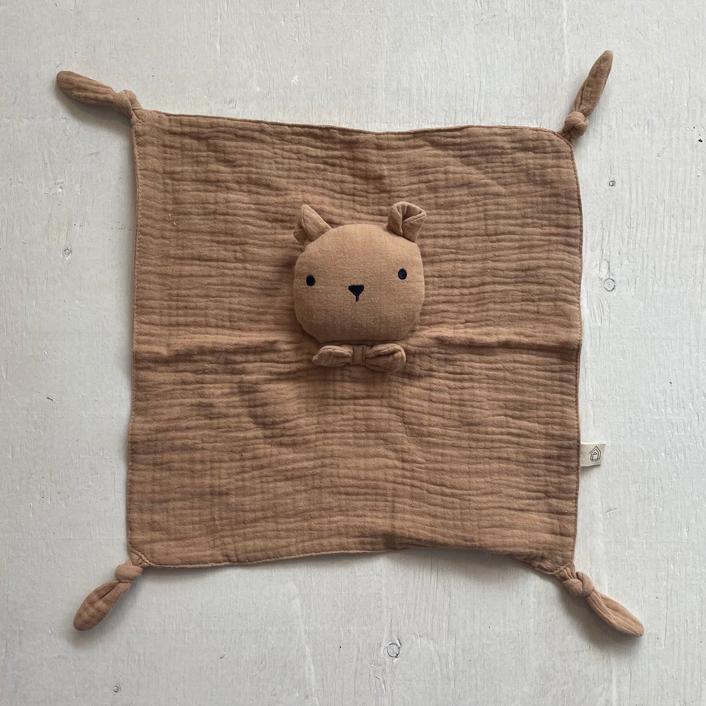 Doudou en mousseline Ours, par Coco village