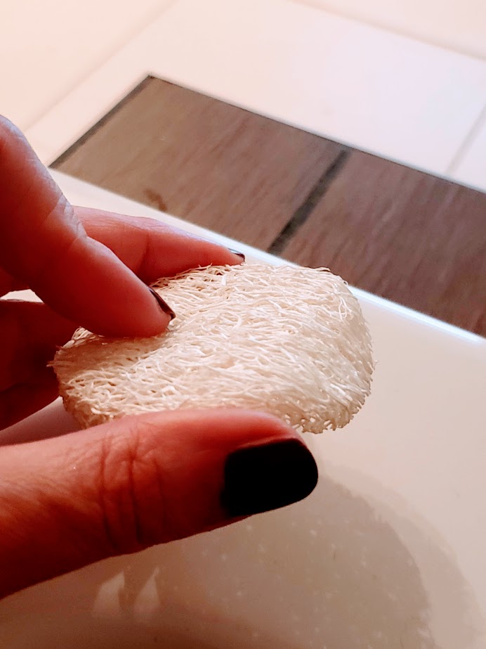 Éponge végétale pour le visage en luffa
