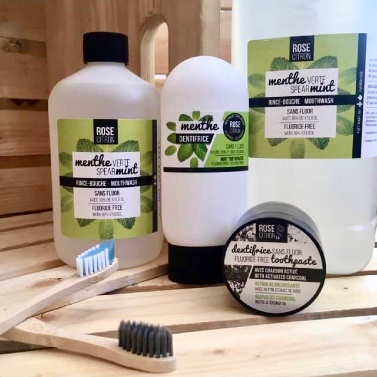 Dentifrice au charbon sans fluor